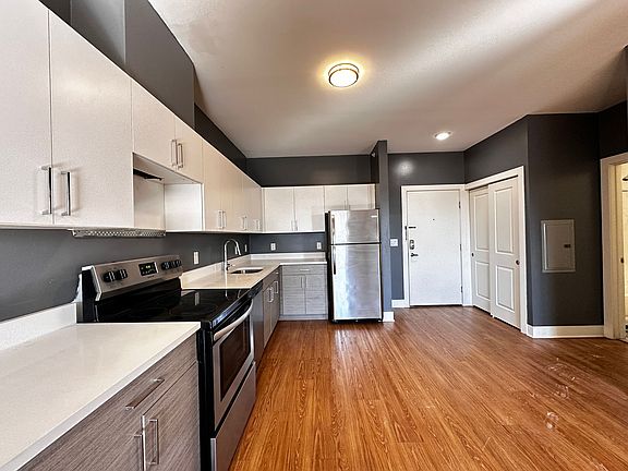 3rd image of 428 Bergen Ave #54E