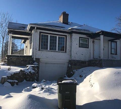 2nd image of 1201 McArthur Ave
