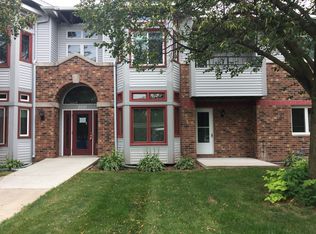 2127 Luann Ln APT 4, Madison, WI 53713