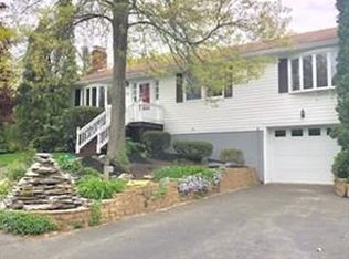 3 Cedar Hill Dr, Danvers, MA 01923
