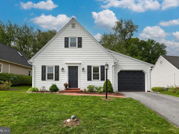 203 Yorkshire Way, Mountville, PA 17554