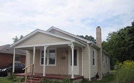 2nd image of 725 Carlton St