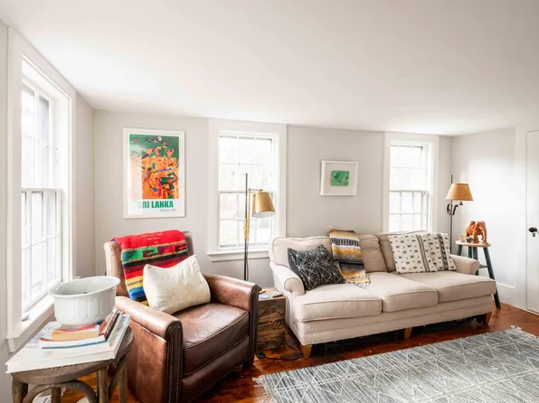 23 High Point Dr, Kennebunkport, ME 04046