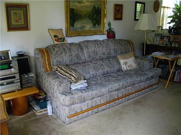 5th image of 1320 Shady Lawn Dr