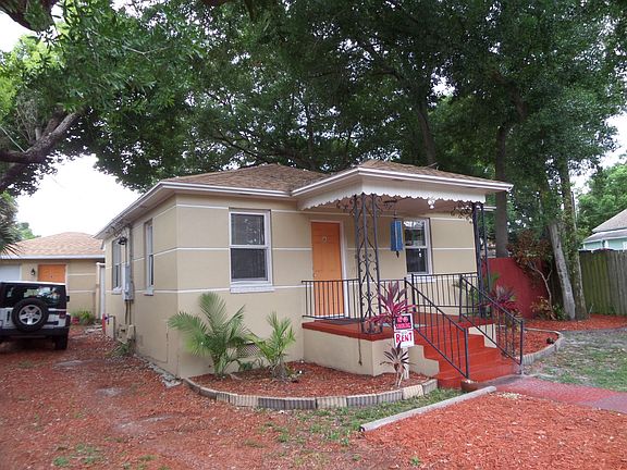 3rd image of 3907 Highland Ave