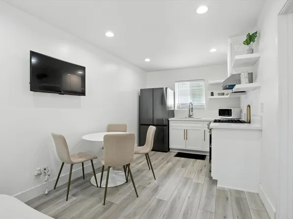 2132 Santa Fe Ave, Torrance, CA 90501