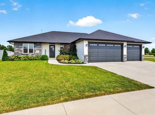 578 Pauls Pl, Oshkosh, WI 54904
