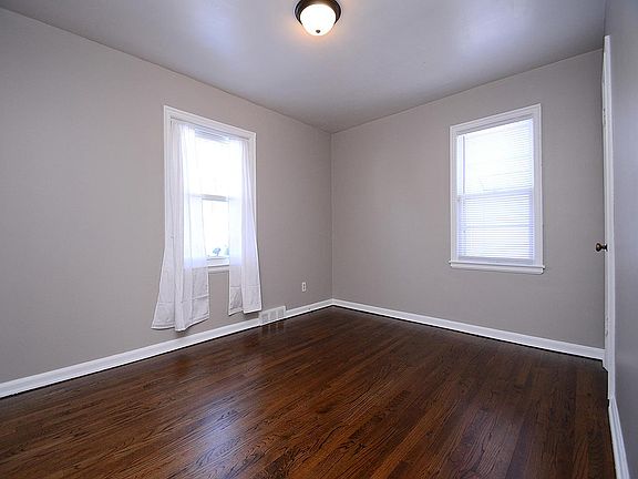 4th image of 6127 Emmet St