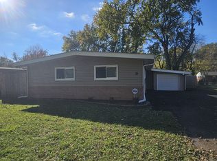 75 Taney Dr, Florissant, MO 63033