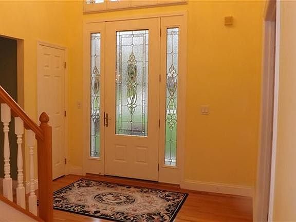 5th image of 888 Castlebay Dr