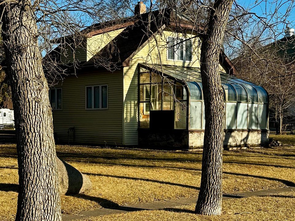 1st image of 205 Wilcox Ave N