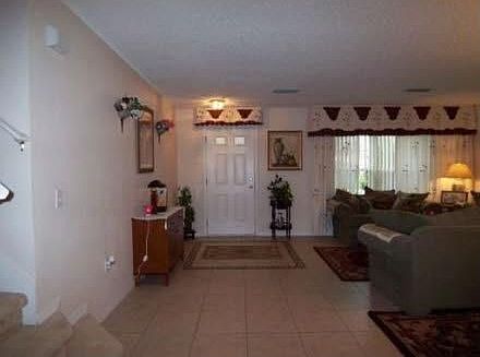 4th image of 4535 Philadelphia Cir