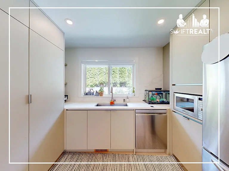 704 Wellington Dr #UL — Photo 8