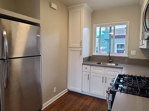 5th image of 1302 S San Gabriel Blvd #B