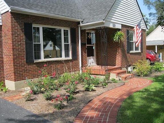 2nd image of 223 Maddux Dr