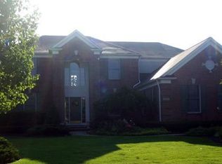 48318 Manhattan Cir, Canton, MI 48188