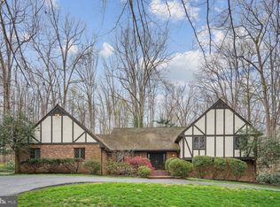 11307 Lilting Ln, Fairfax Station, VA 22039