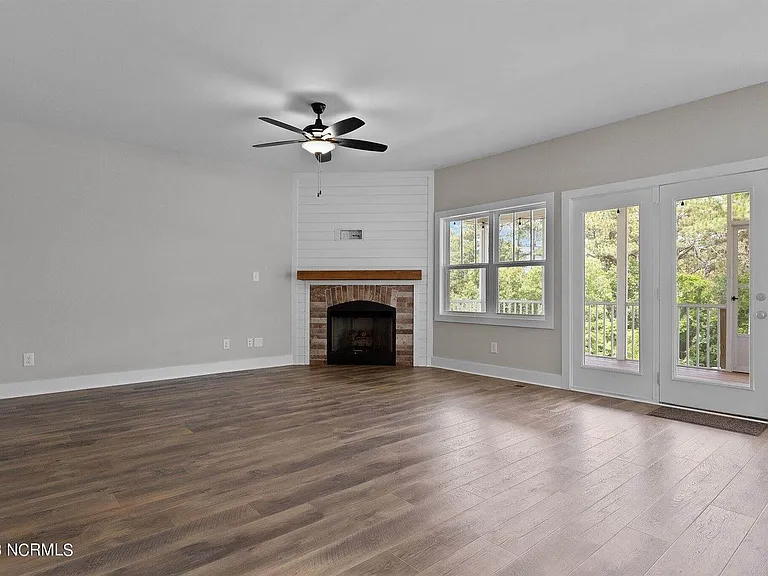 139 Crestview Rd — Photo 10