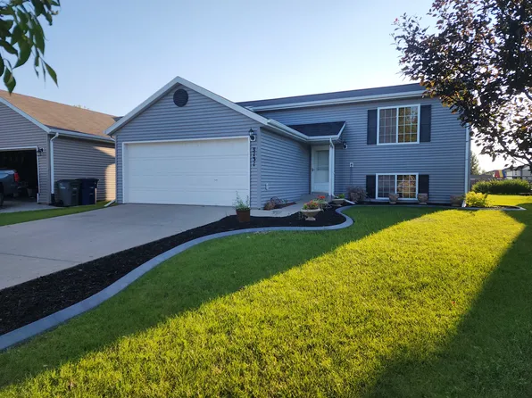 3131 32nd St S, Moorhead, MN 56560