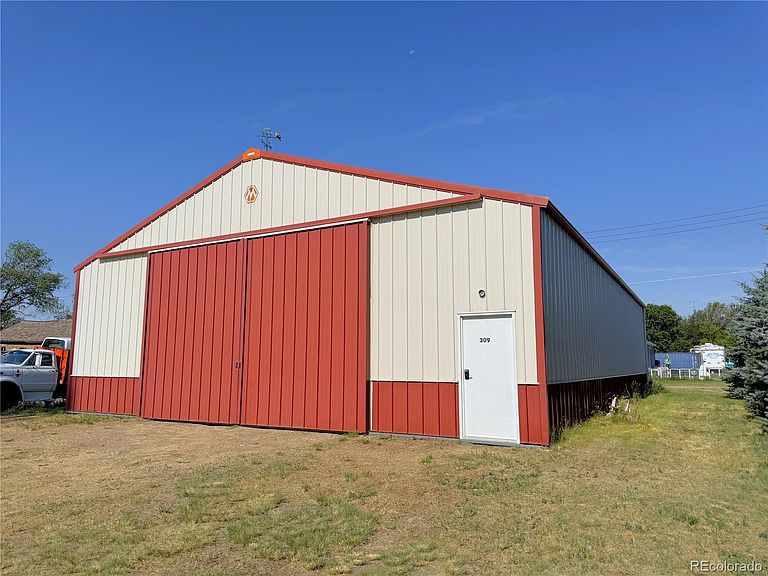 Listing photo 4