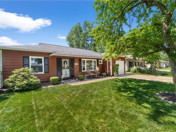 6858 Oakwood Rd, Parma Heights, OH 44130