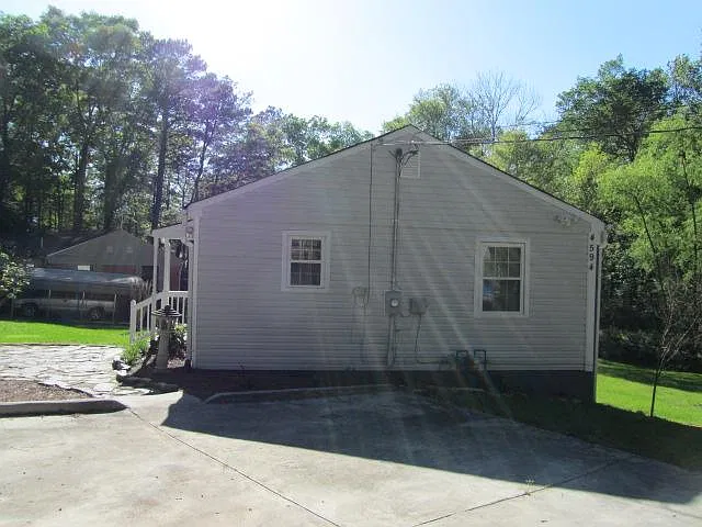 2 bed, 1100 sqft, $1,300 — Photo 1