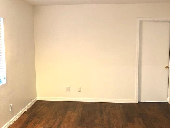 4th image of 415 W Graves Ave