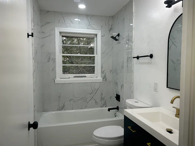 792 Marstevan Dr NE #1 — Photo 4