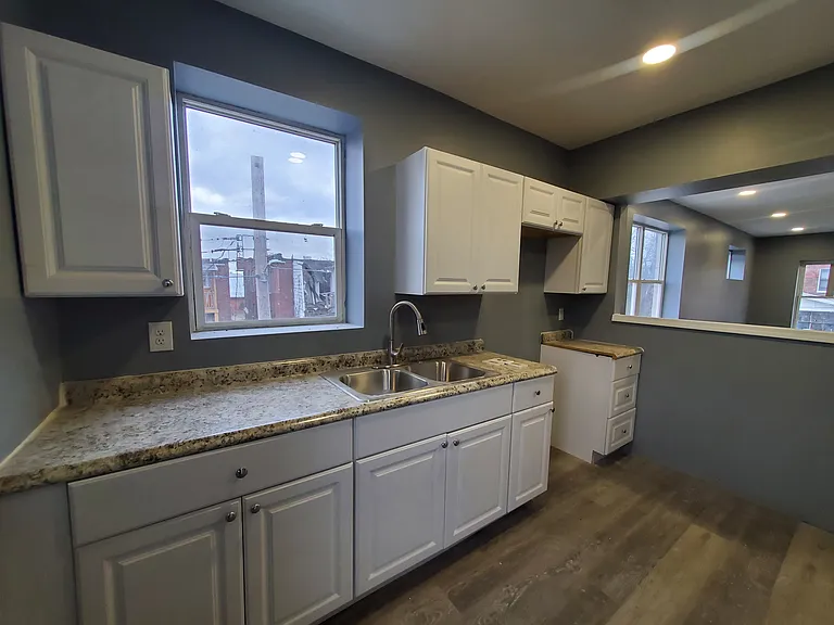 5564 Hebert St #2F — Photo 3