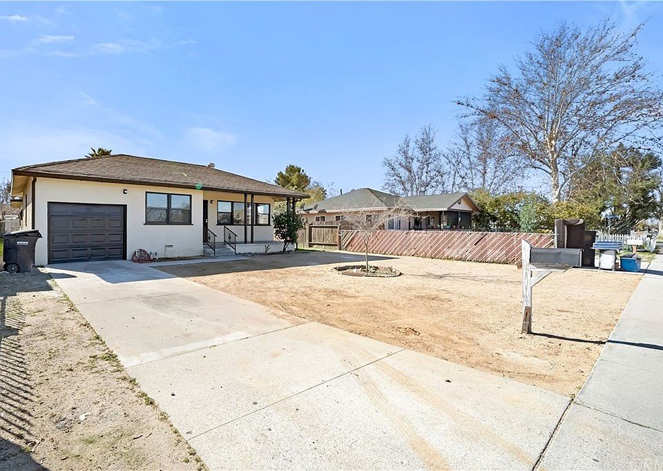1st image of 517 W Latham Ave