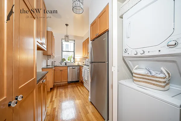 Rented by Living New York | media 10