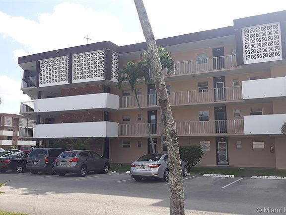3rd image of 2951 NW 46th Ave APT 109