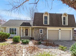 1009 NE 99th St, Kansas City, MO 64155
