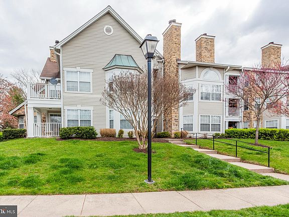 2nd image of 5625 Willoughby Newton Dr Unit 26