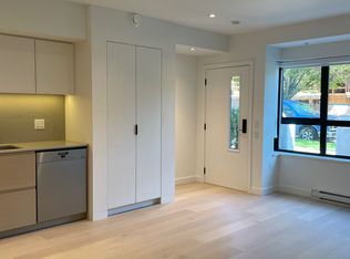 520 W 28th Ave #14, Vancouver, BC V5Z 2Y8