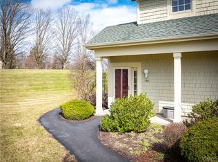 1301 Greymoor Way, Baldwinsville, NY 13027