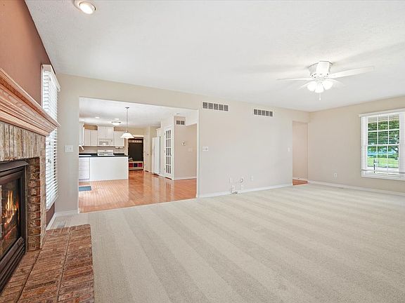 4th image of 3180 Red Jasper St