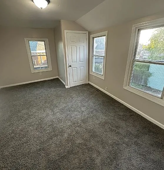 23 E Federal St — Photo 16