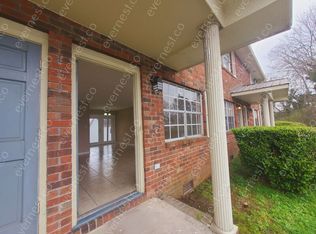304 Simmons St W, La Fayette, GA 30728