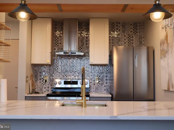 1601 Spring Garden St APT 318, Philadelphia, PA 19130