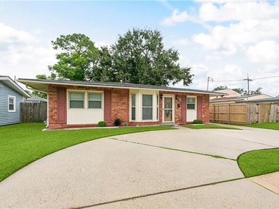 4517 Metropolitan Dr, New Orleans, LA, 70126