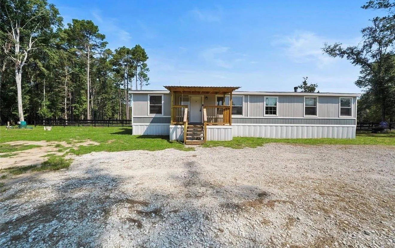 3 bed, 2.0 bath, 1568 sqft, $1,800 — Photo 1