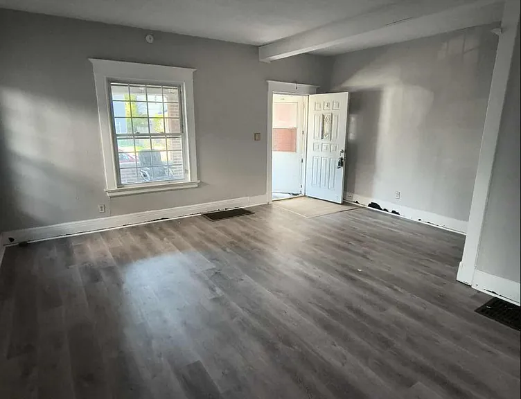 820 Butler St — Photo 4