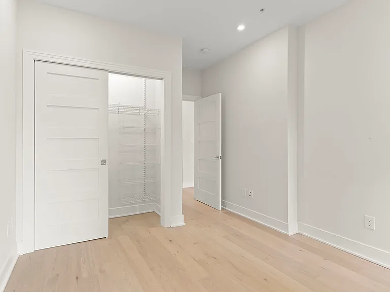 3016 Dumbarton St NW #401 — Photo 31