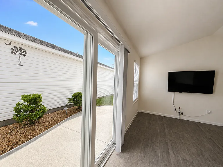 2770 Horvat Ln — Photo 6
