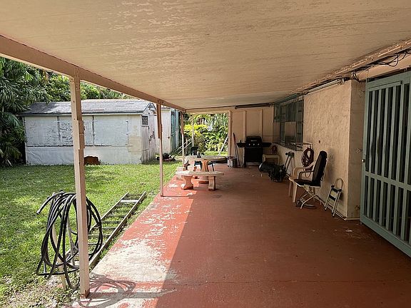 4th image of 19620 NW 51st Ave
