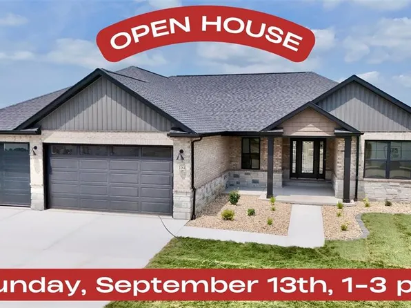 304 Rumsfeld Dr, Troy, IL 62294