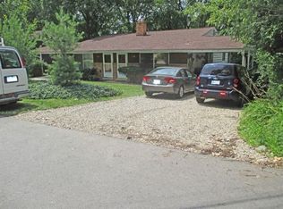 1561 Jones Dr, Ann Arbor, MI 48105