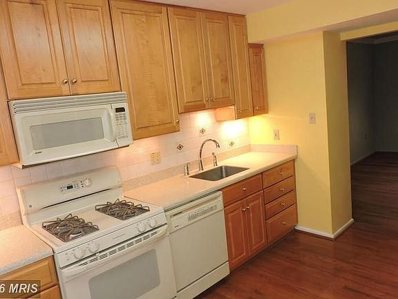 2nd image of 903 Paulsboro Dr