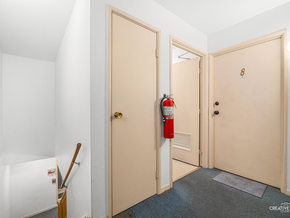 1st image of 2928 Roberts Dr